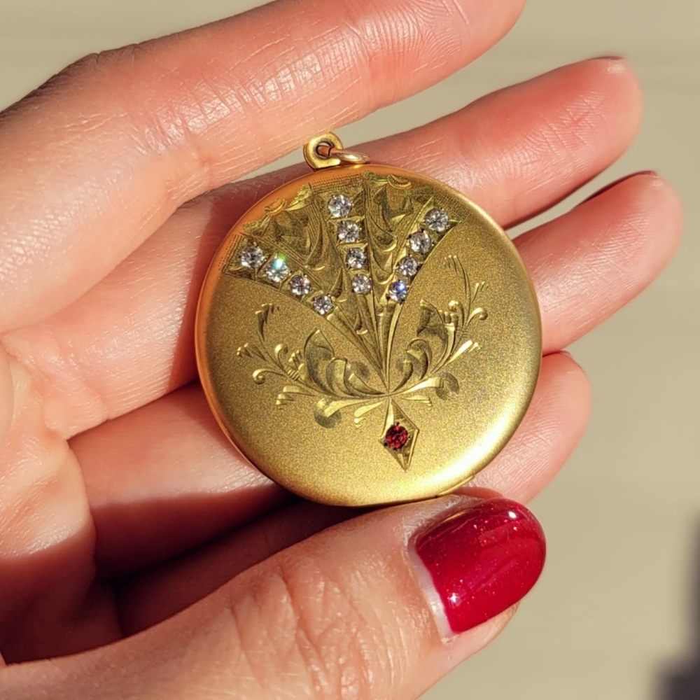 Victorian gold filled locket